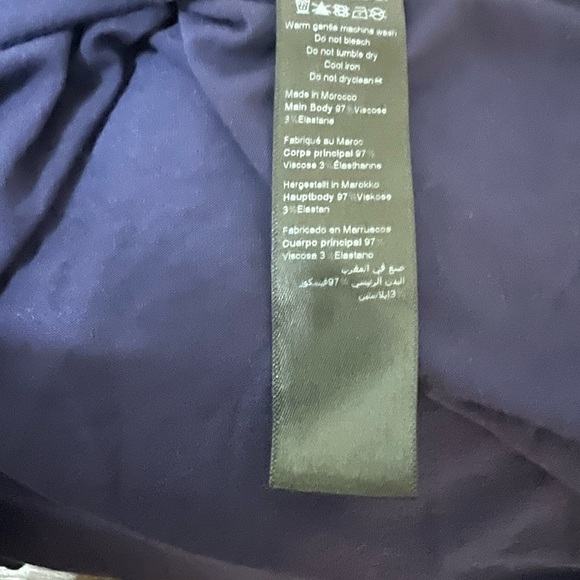 Blue Relaxed Tunic with Cutout Neckline and Short Sleeves - Picture 5 of 5